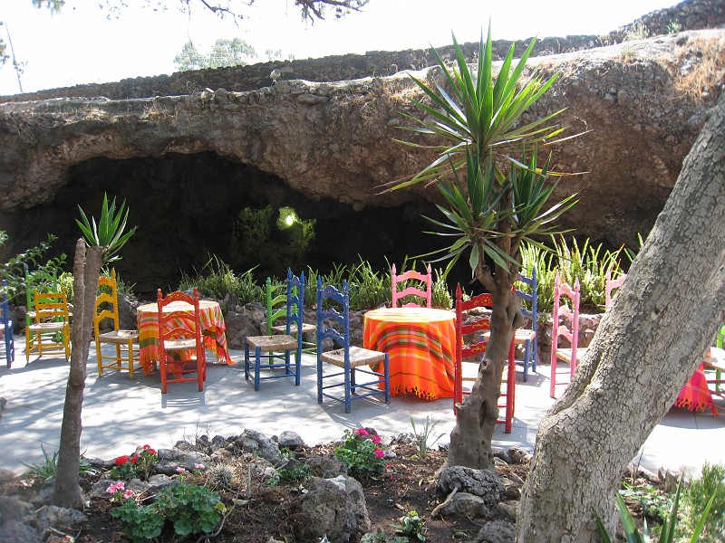 Mexico Pyramids - Mexico City 2009 1200.jpg - A trip to the Teotihuacan area of Mexico to visit the pyramids. A vast complex and a great climb to the top. This was followed by lunch in a cave, then a visit to the historical center of Mexico City. March 2009.